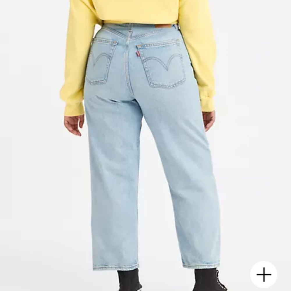 Levi’s rib cage jeans